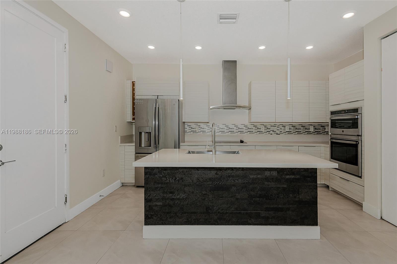 LANDMARK AT DORAL CENTRAL - Residential