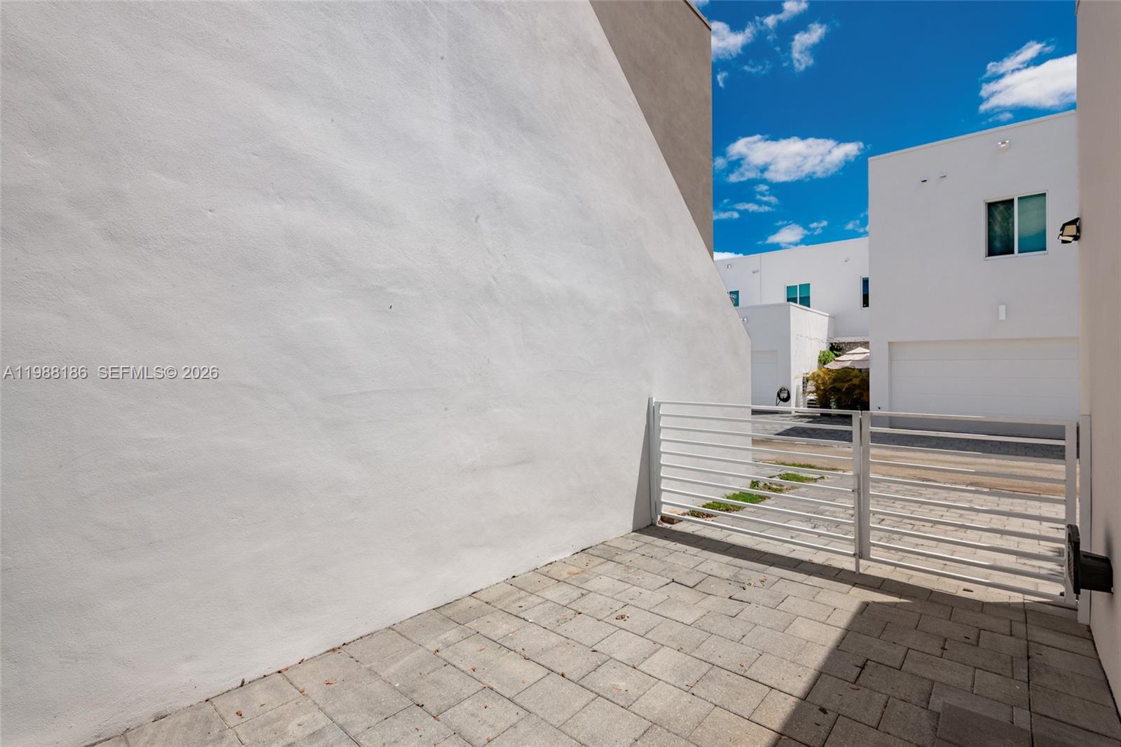 LANDMARK AT DORAL CENTRAL - Residential