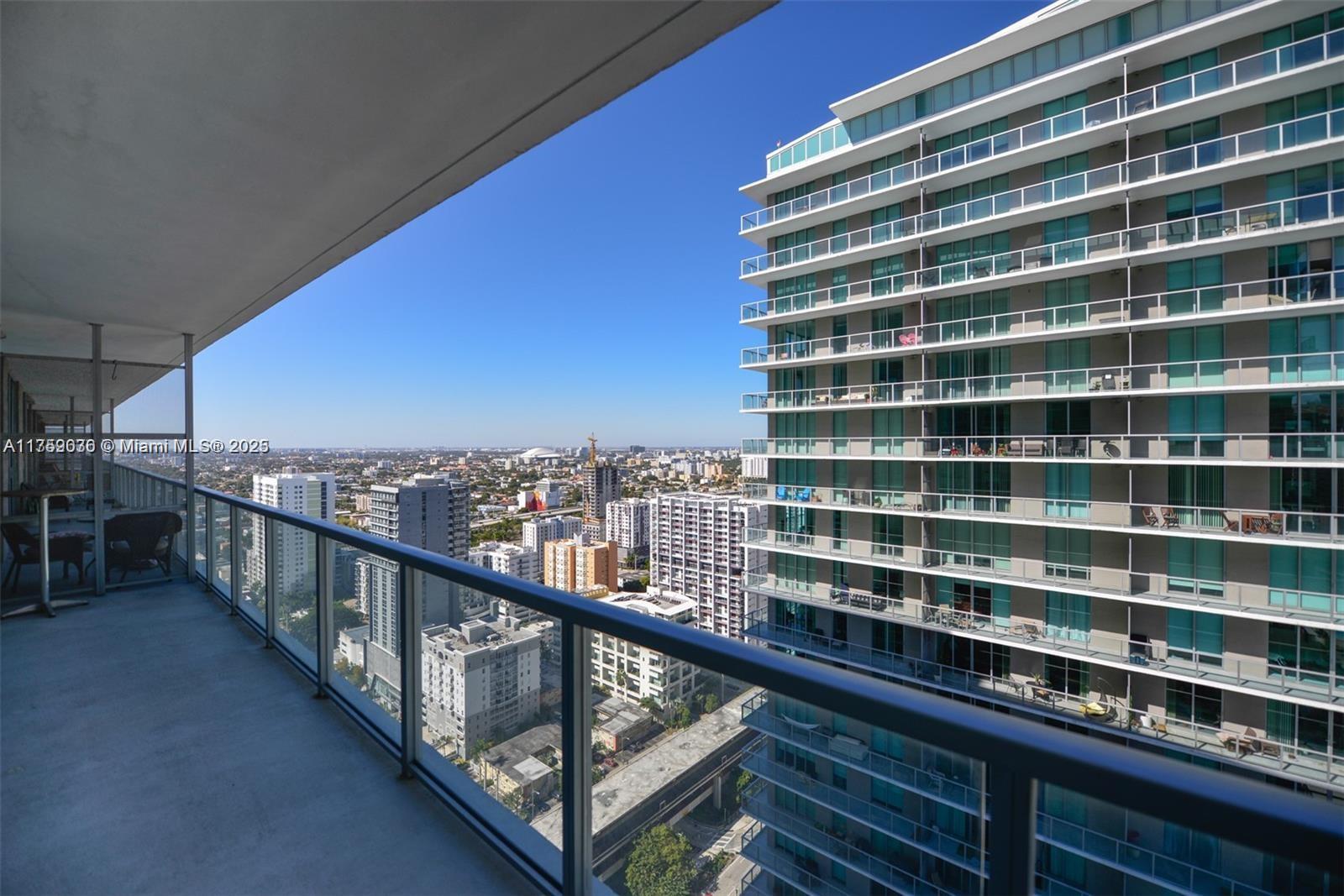 Rental Property at 79 Sw 12th St 3508-S, Miami, Broward County, Florida - Bedrooms: 1 
Bathrooms: 1  - $3,100 MO.