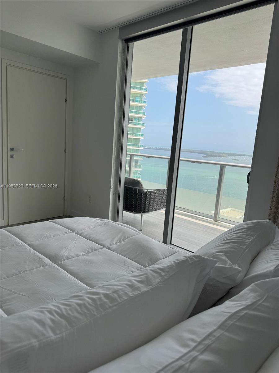 1300 Brickell Bay Dr 2504