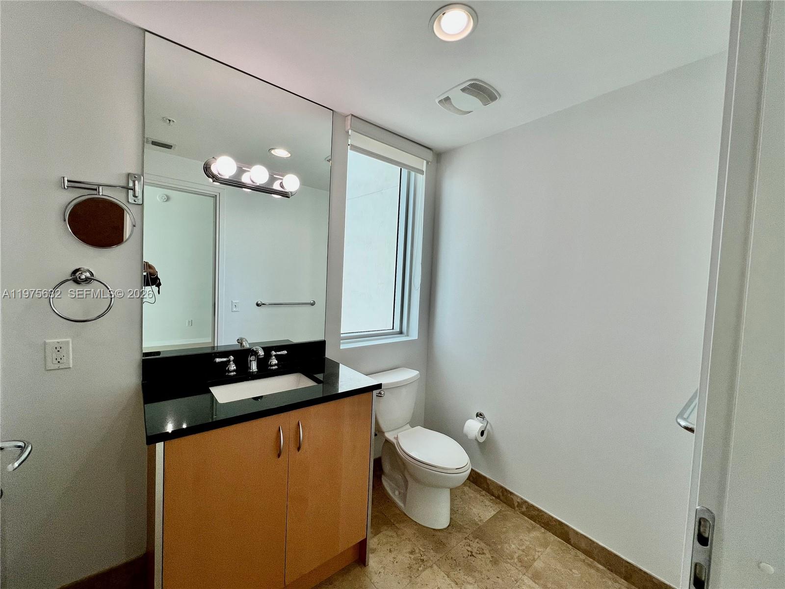 MET 1 CONDO - Residential Lease
