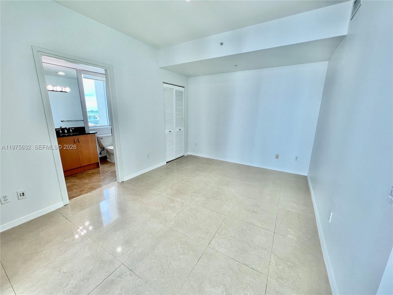 300 S Biscayne Blvd T-3011