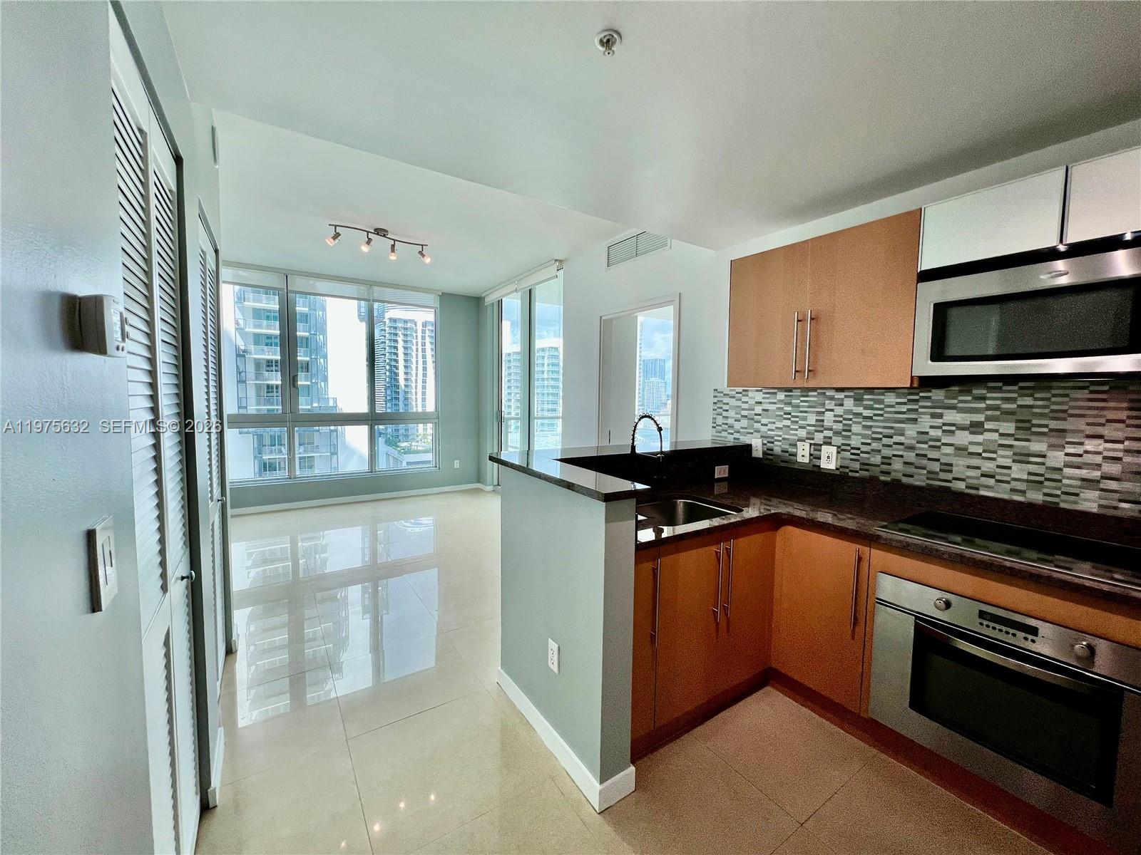 300 S Biscayne Blvd T-3011