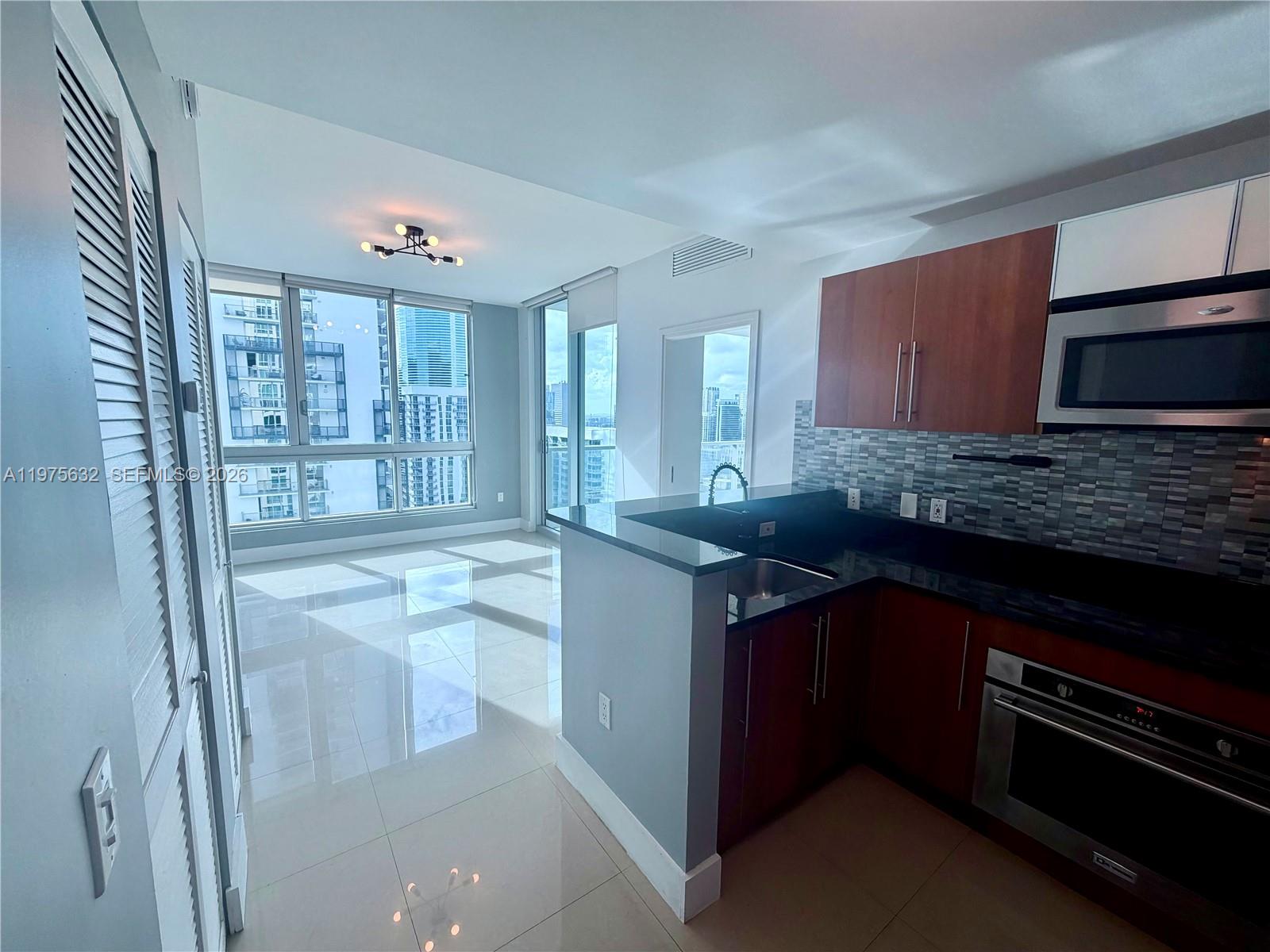 300 S Biscayne Blvd 3011