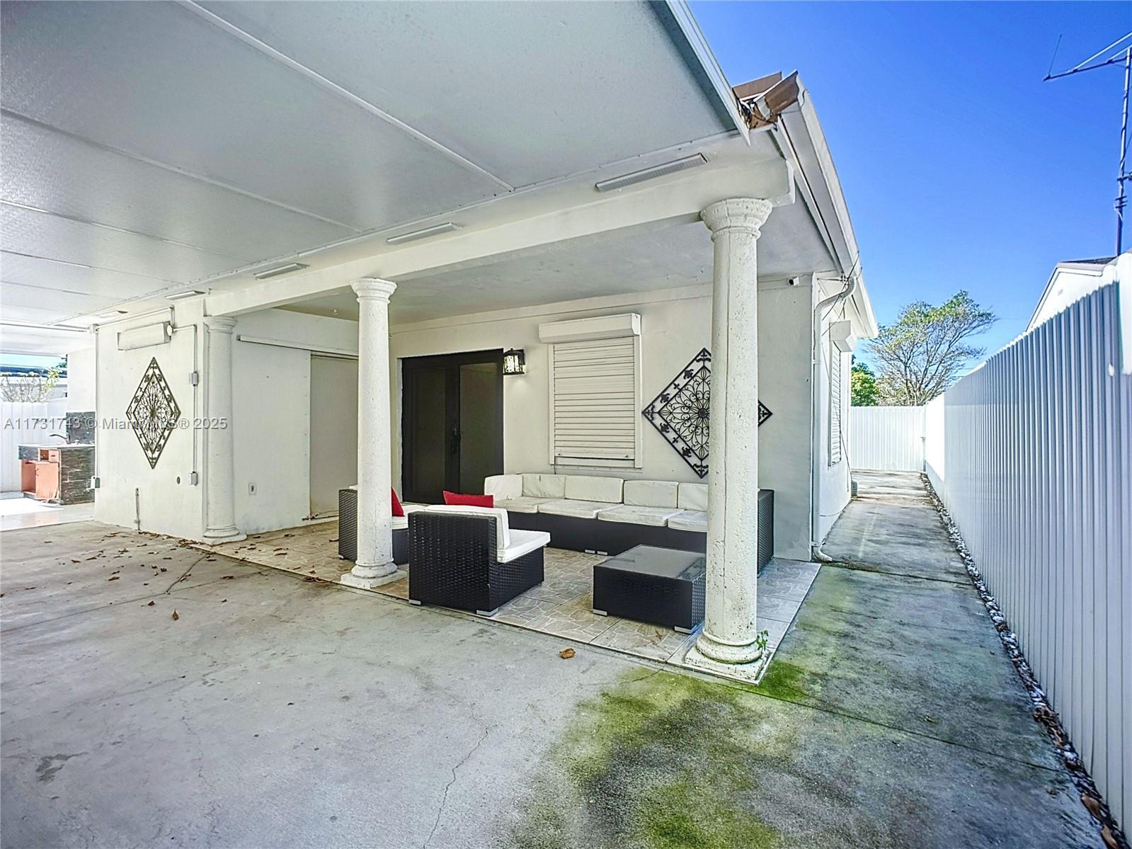 FAIRLAWN - Residential