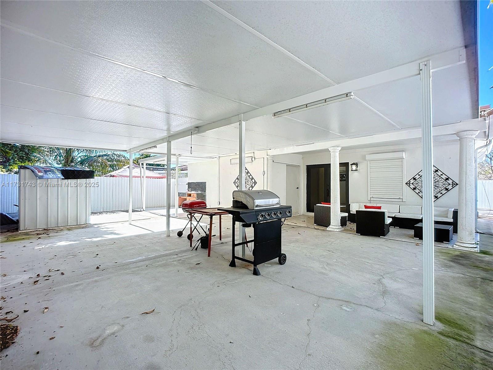 FAIRLAWN - Residential