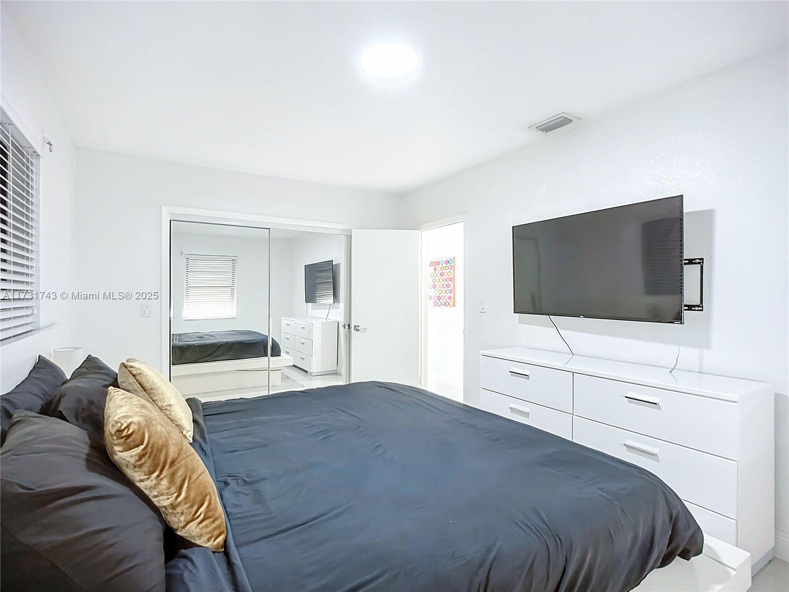 FAIRLAWN - Residential