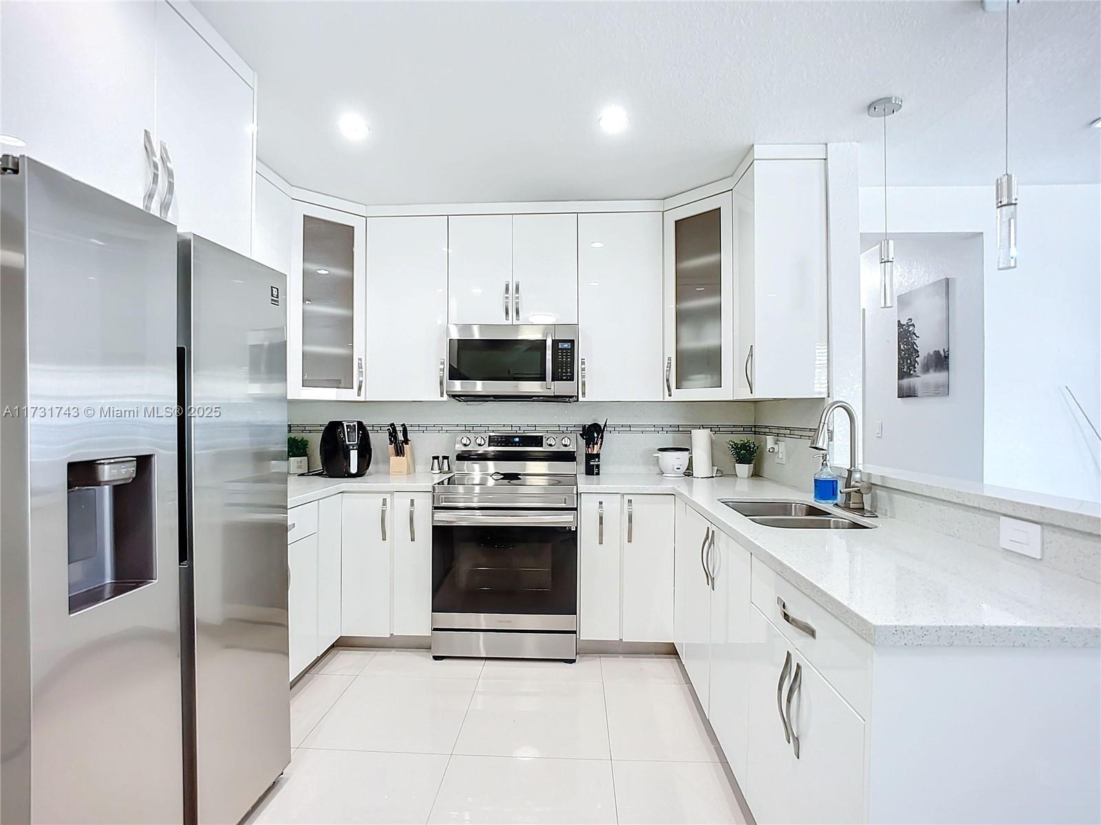 FAIRLAWN - Residential