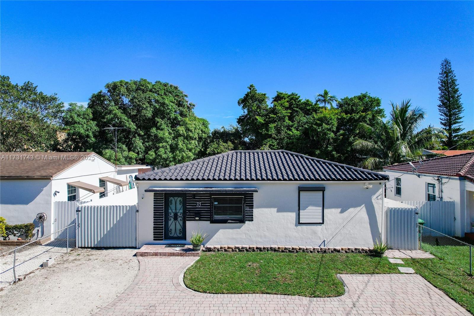35 SW 63rd Ct