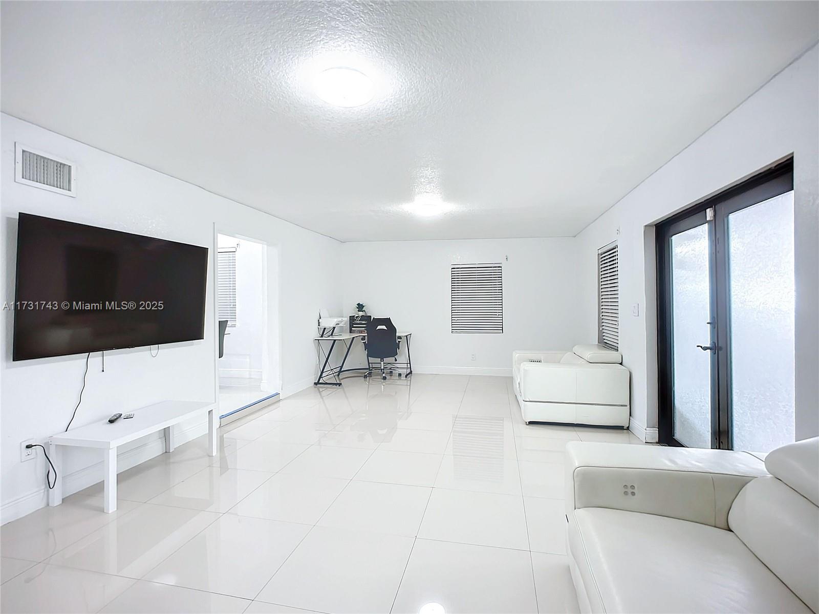 FAIRLAWN - Residential