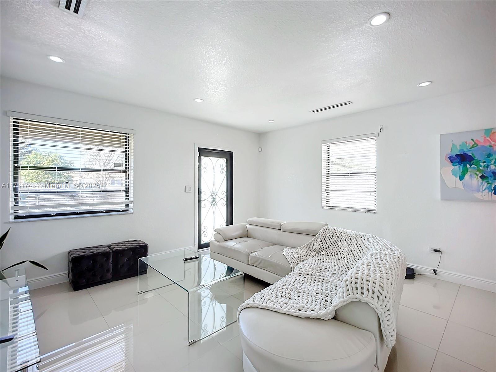 FAIRLAWN - Residential