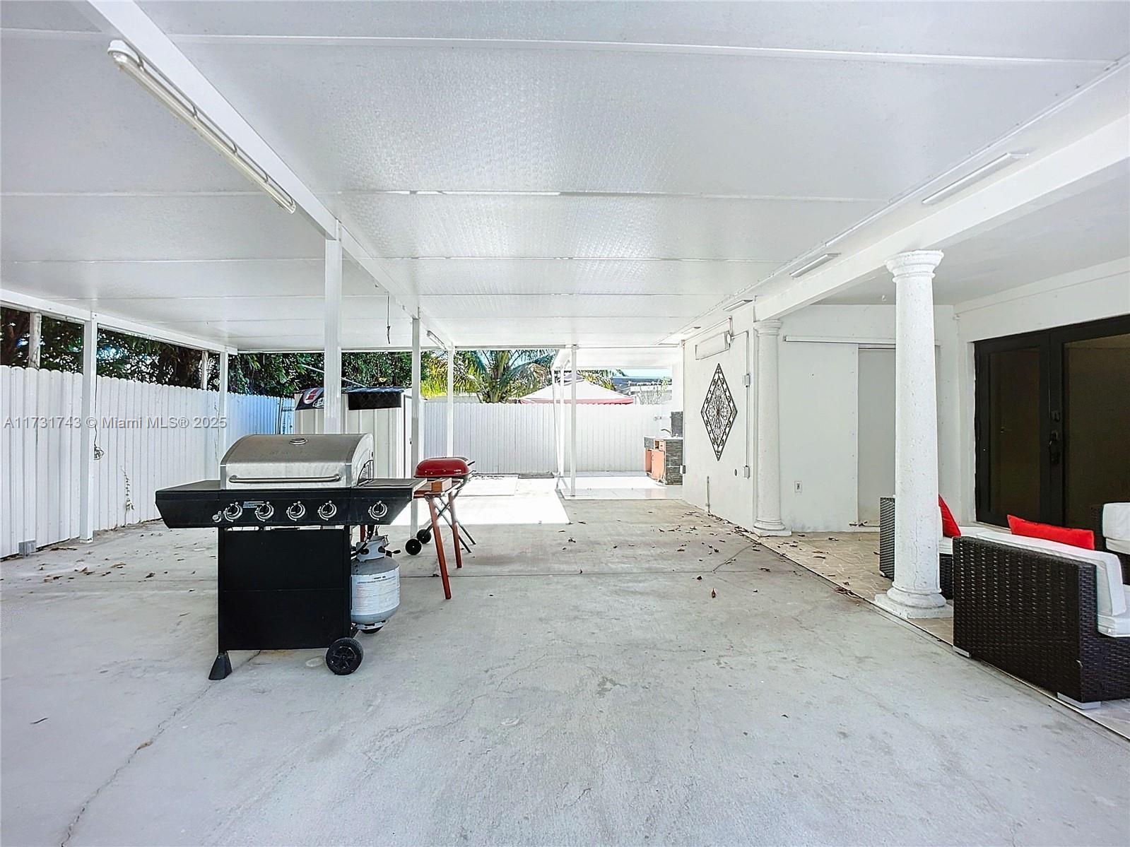 FAIRLAWN - Residential