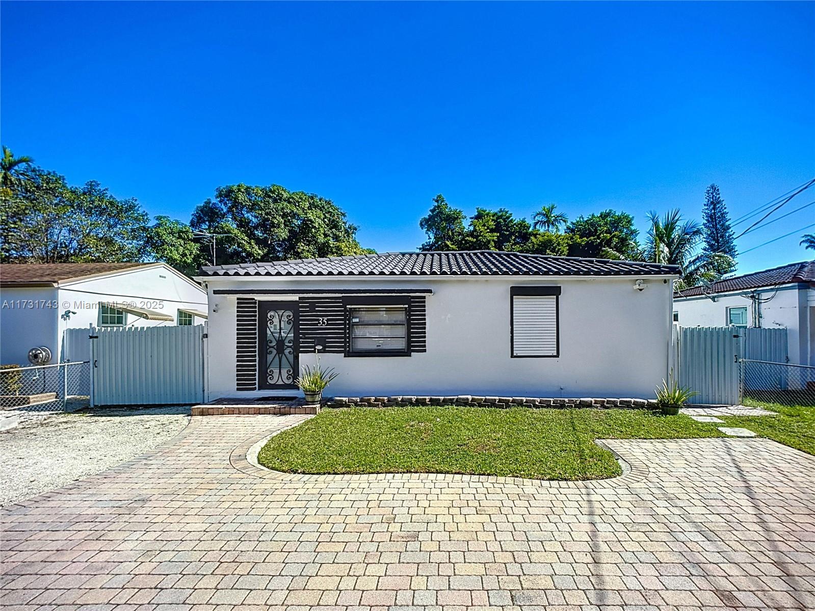 35 SW 63rd Ct