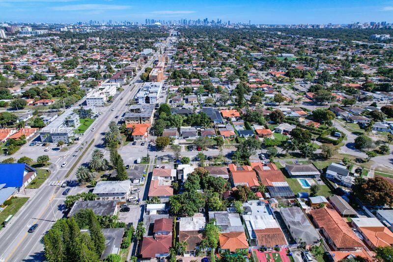 FAIRLAWN - Residential