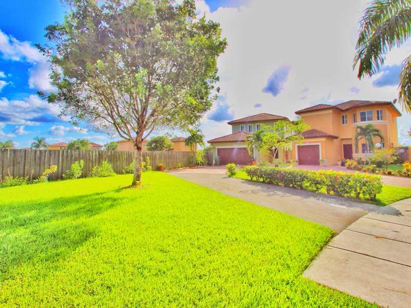 MEGHANS PLACE - Residential