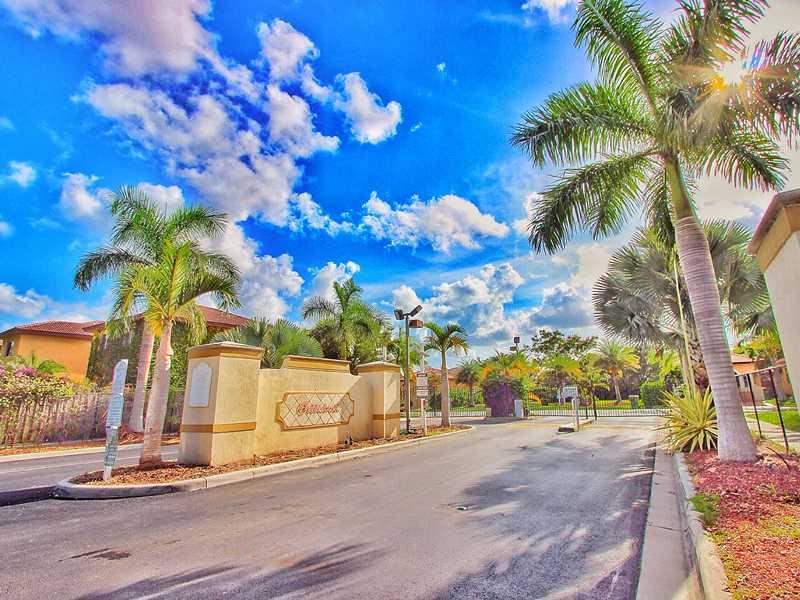 MEGHANS PLACE - Residential