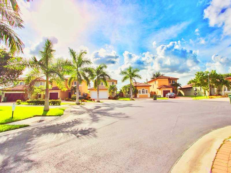 MEGHANS PLACE - Residential