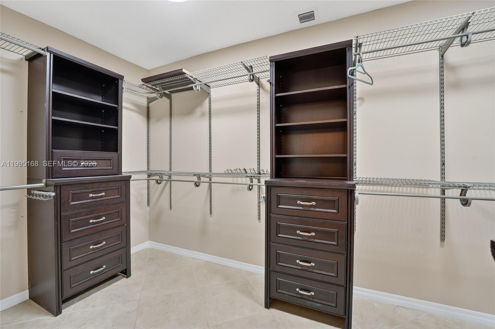 PLANTATION GARDENS SEC 5 - Residential