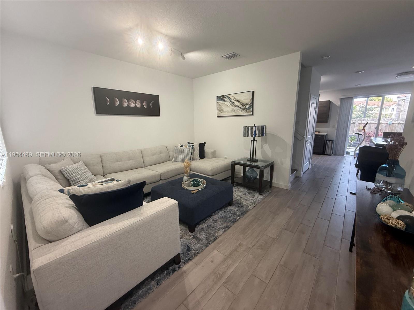 TOWNS AT SEASCAPE - Residential