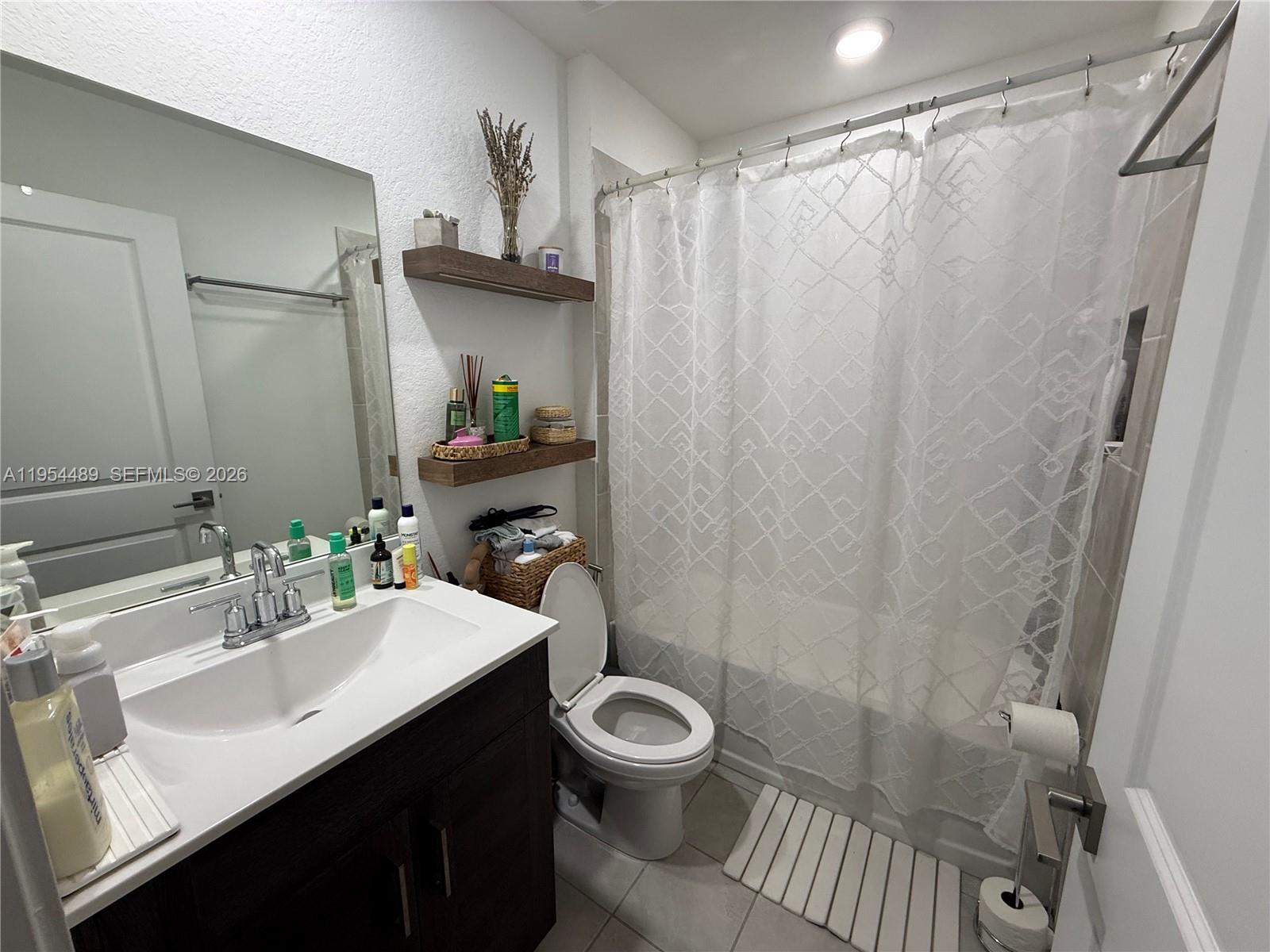 TOWNS AT SEASCAPE - Residential