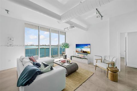 700 NE 25th St 1502 Miami FL 33137