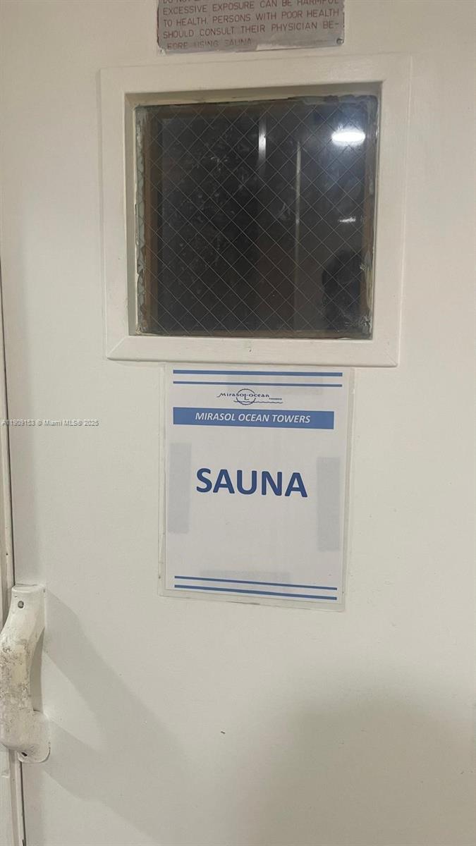 MIRASOL OCEAN TOWERS COND - Residential