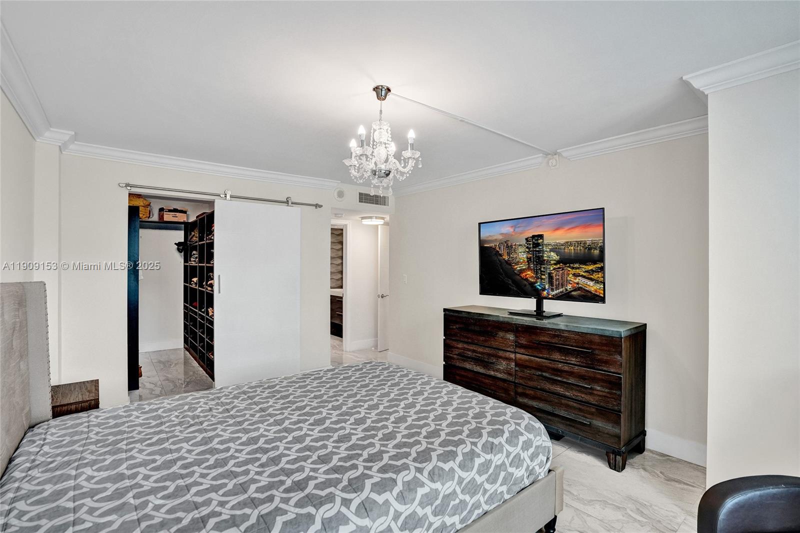 MIRASOL OCEAN TOWERS COND - Residential