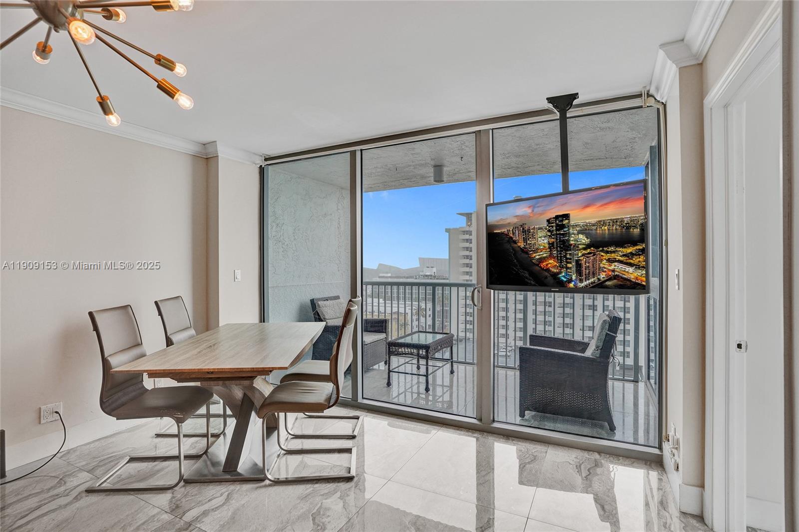 MIRASOL OCEAN TOWERS COND - Residential