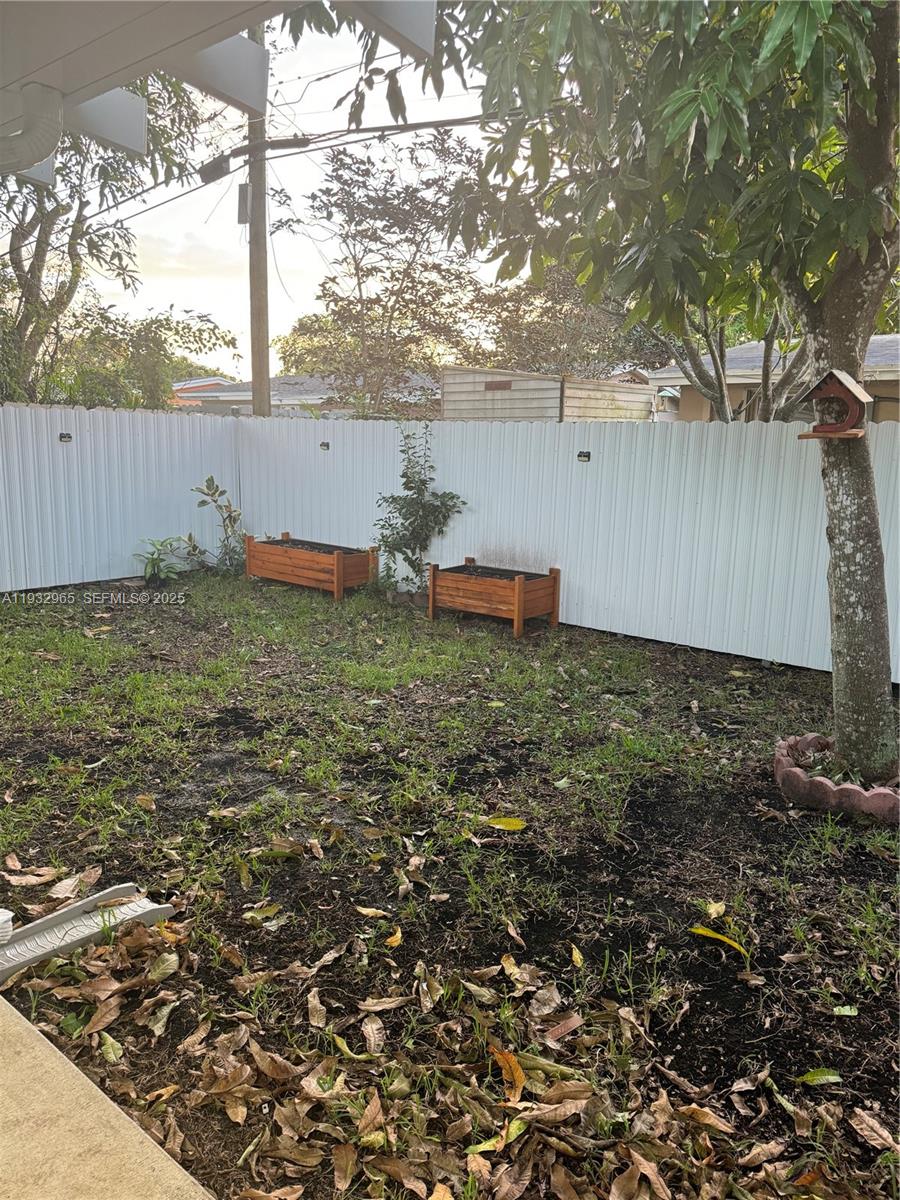 BOULEVARD HEIGHTS SEC - Residential Lease