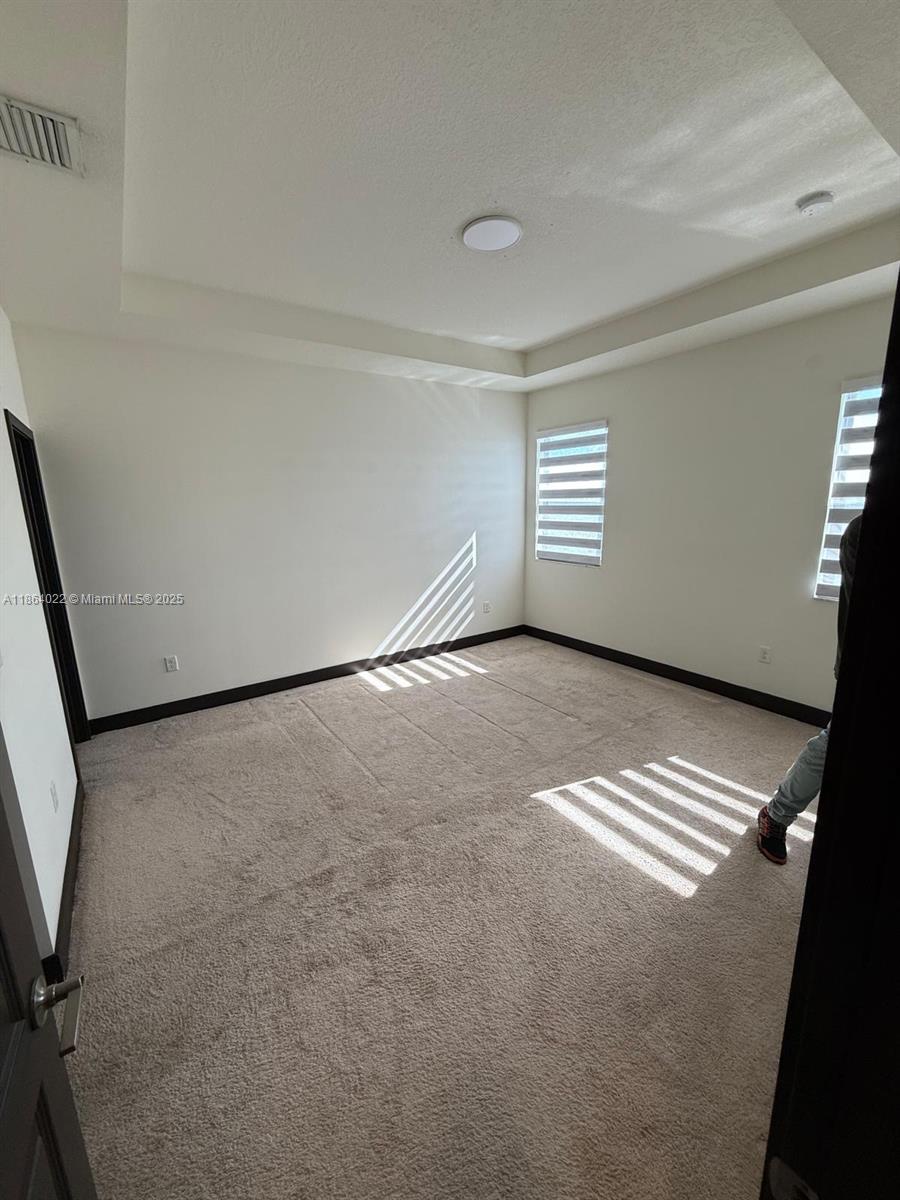 DUNNWOODY LAKE - Residential Lease