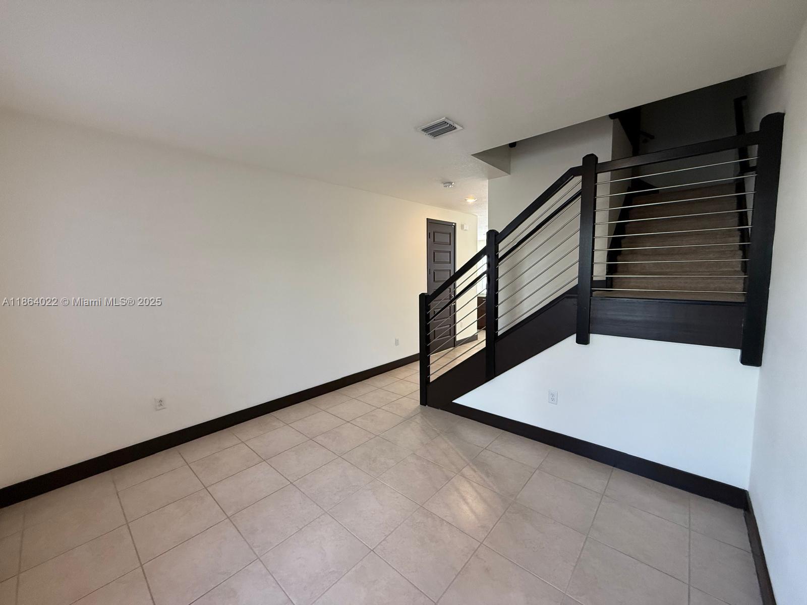 DUNNWOODY LAKE - Residential Lease