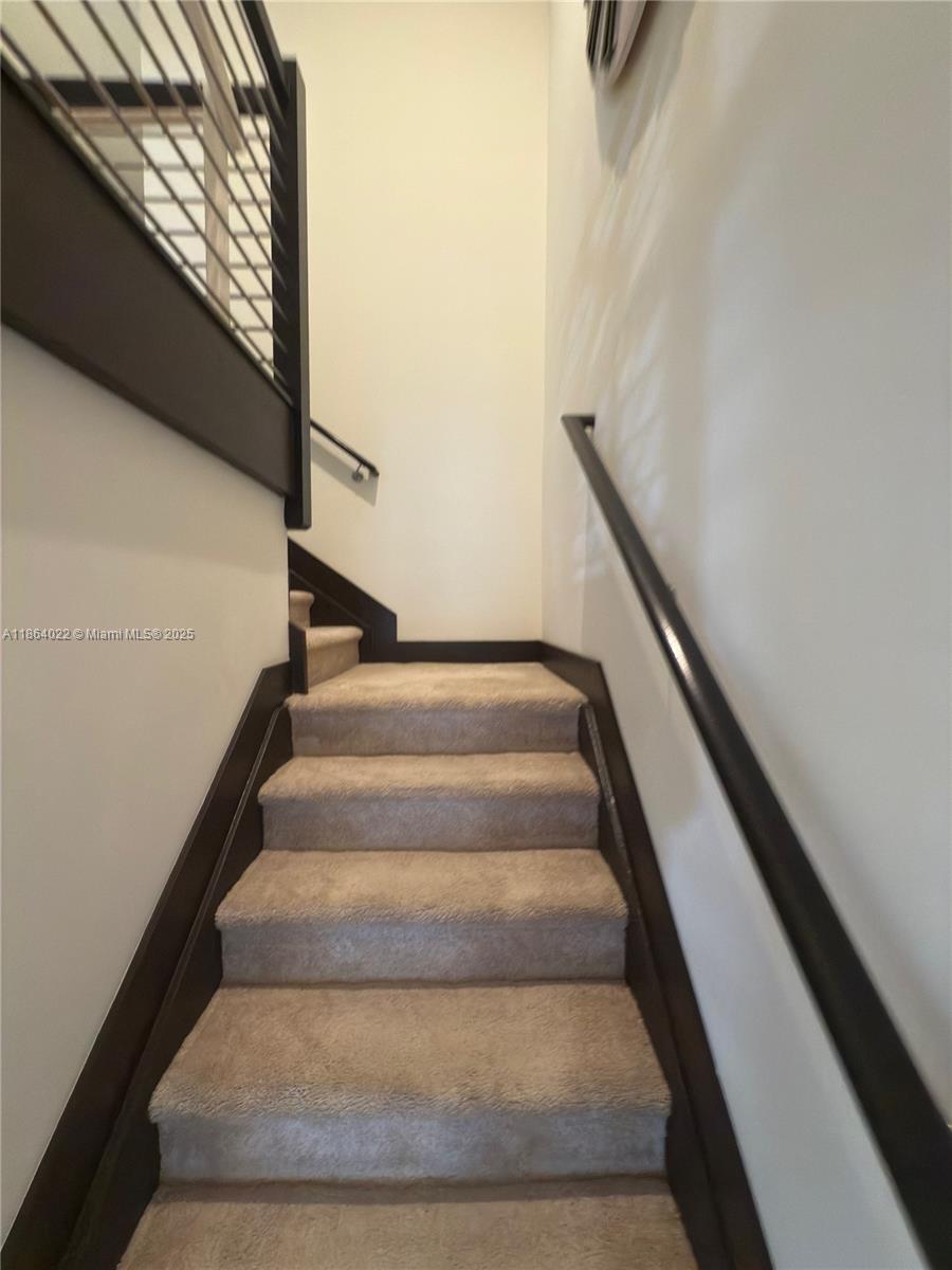 DUNNWOODY LAKE - Residential Lease