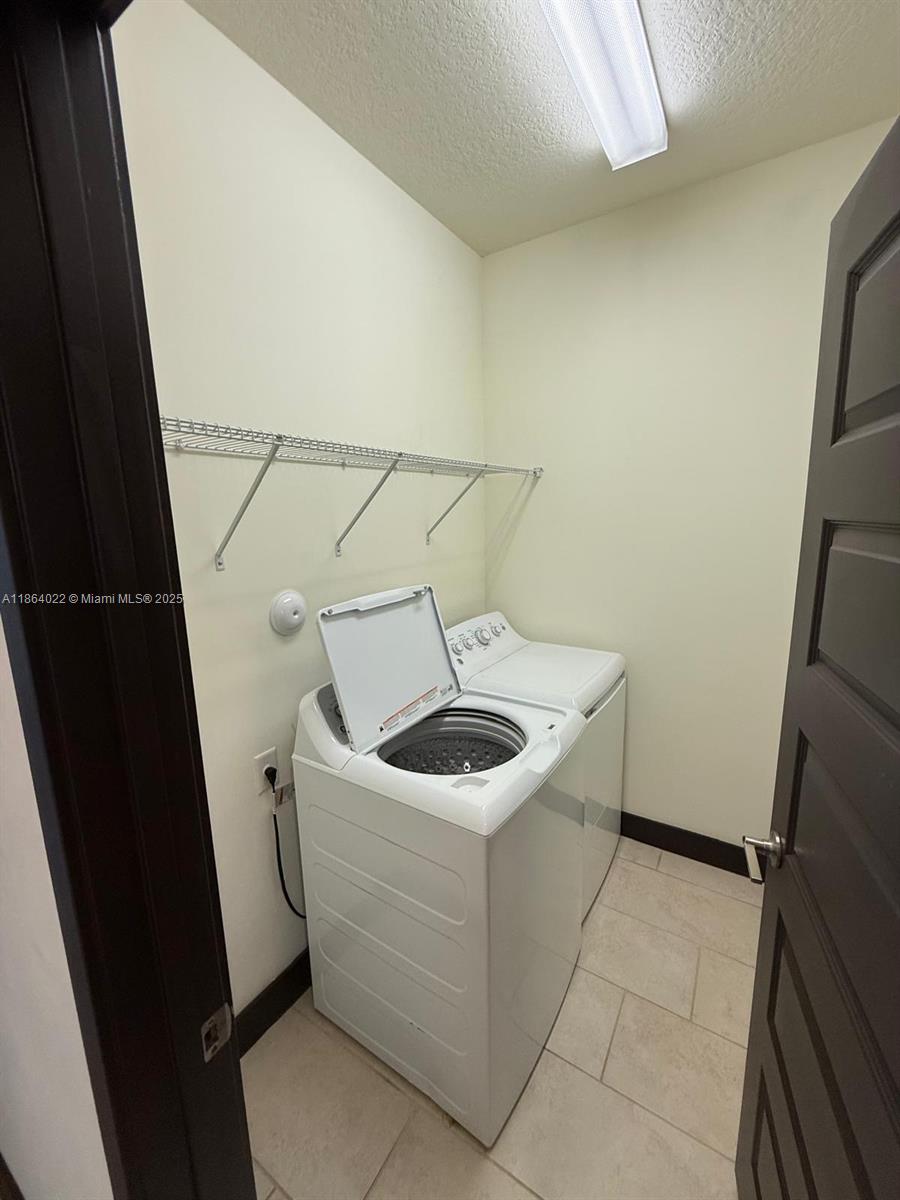 DUNNWOODY LAKE - Residential Lease