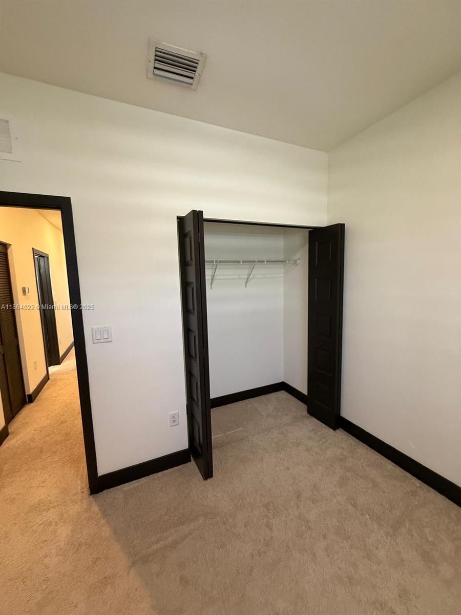 DUNNWOODY LAKE - Residential Lease