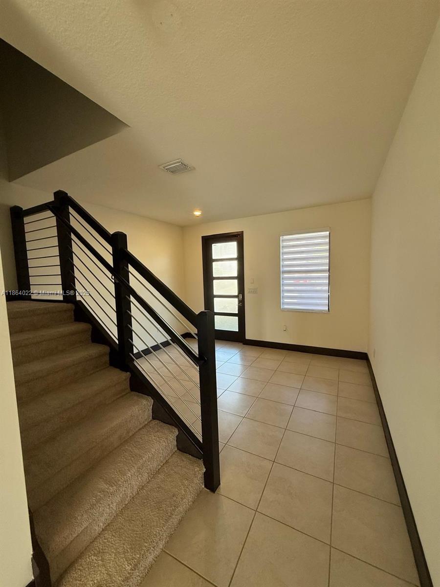 DUNNWOODY LAKE - Residential Lease