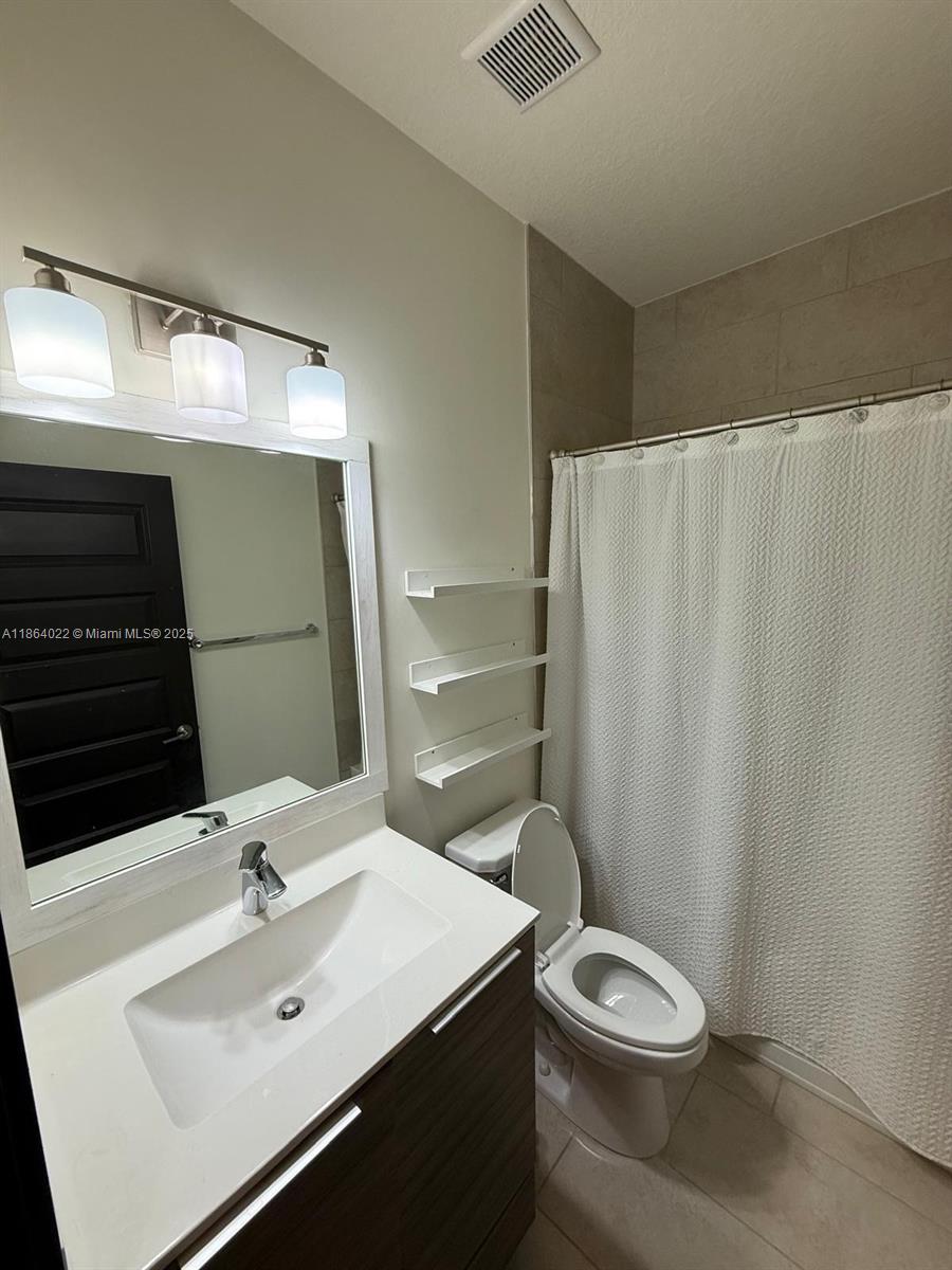 DUNNWOODY LAKE - Residential Lease