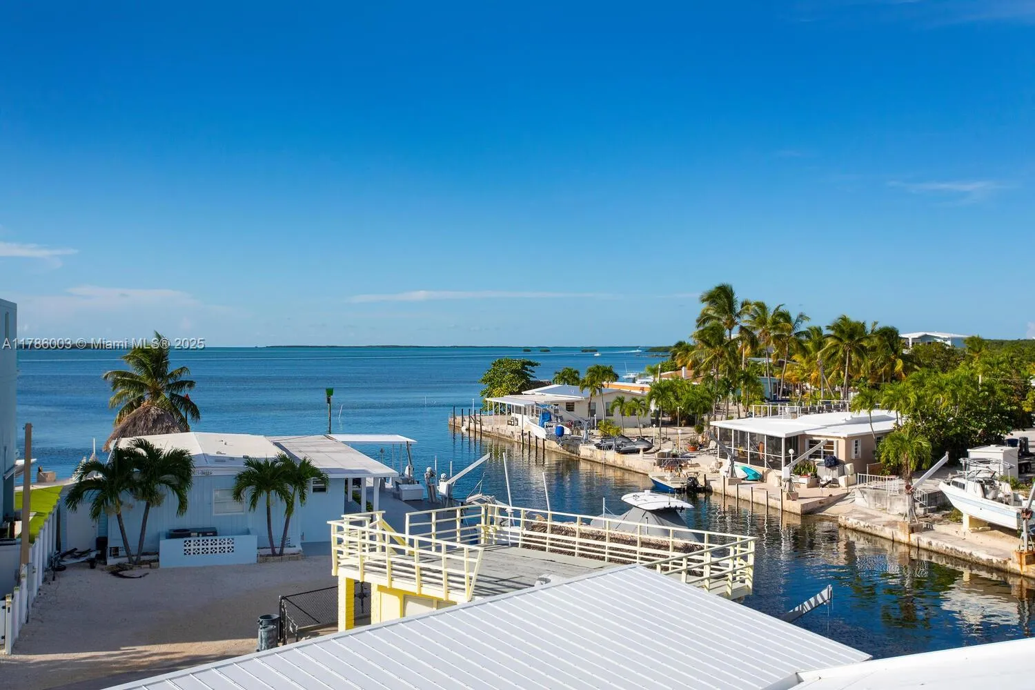 Tavernier, Florida 33070, United States, 5 Bedrooms Bedrooms, ,3 BathroomsBathrooms,Residential,Active,118102