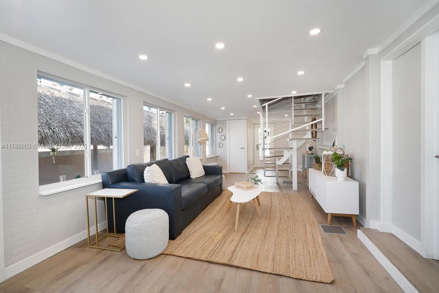 Tavernier, Florida 33070, United States, 5 Bedrooms Bedrooms, ,3 BathroomsBathrooms,Residential,Active,118102