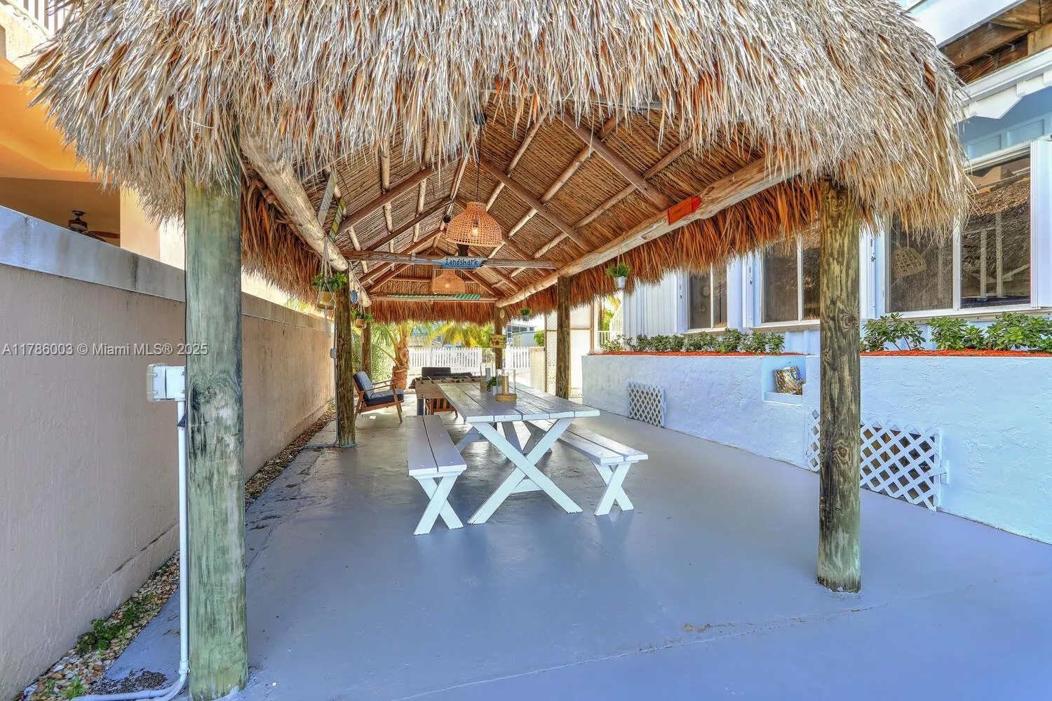 Tavernier, Florida 33070, United States, 5 Bedrooms Bedrooms, ,3 BathroomsBathrooms,Residential,Active,118102