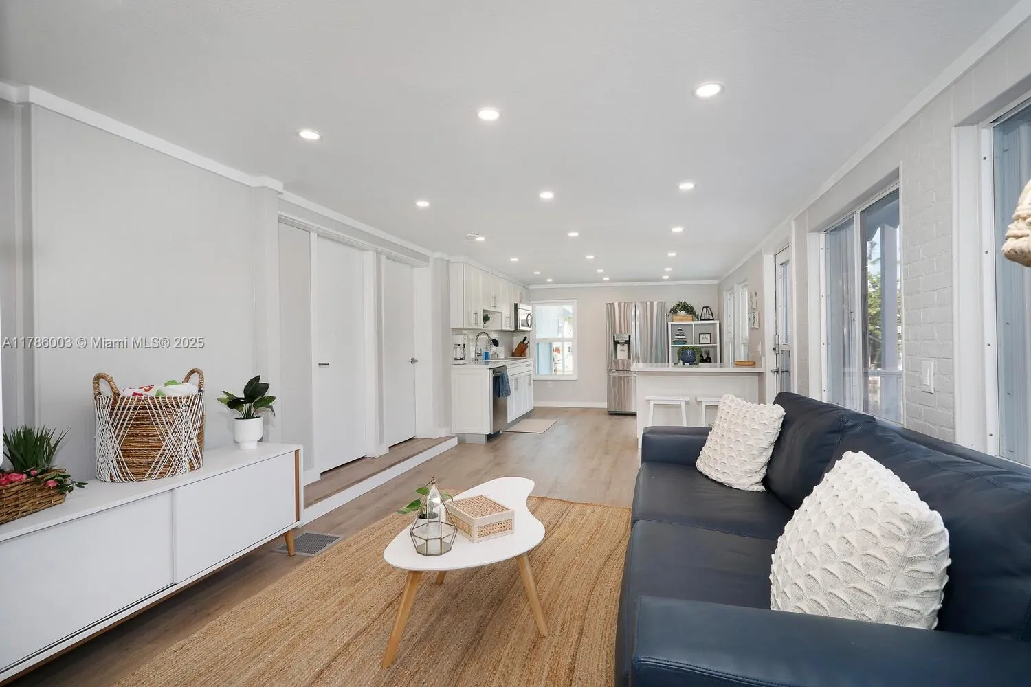 Tavernier, Florida 33070, United States, 5 Bedrooms Bedrooms, ,3 BathroomsBathrooms,Residential,Active,118102