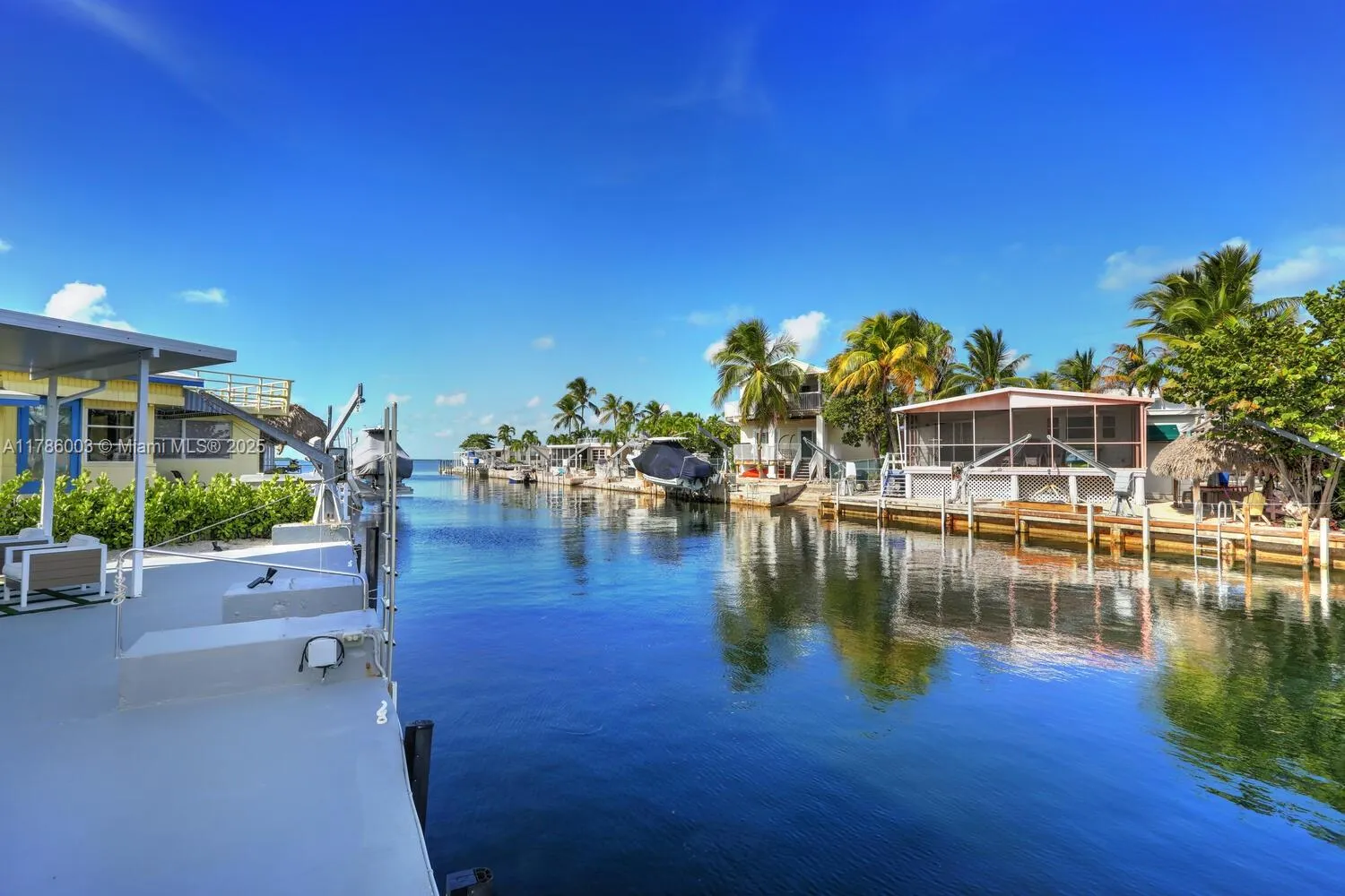 Tavernier, Florida 33070, United States, 5 Bedrooms Bedrooms, ,3 BathroomsBathrooms,Residential,Active,118102