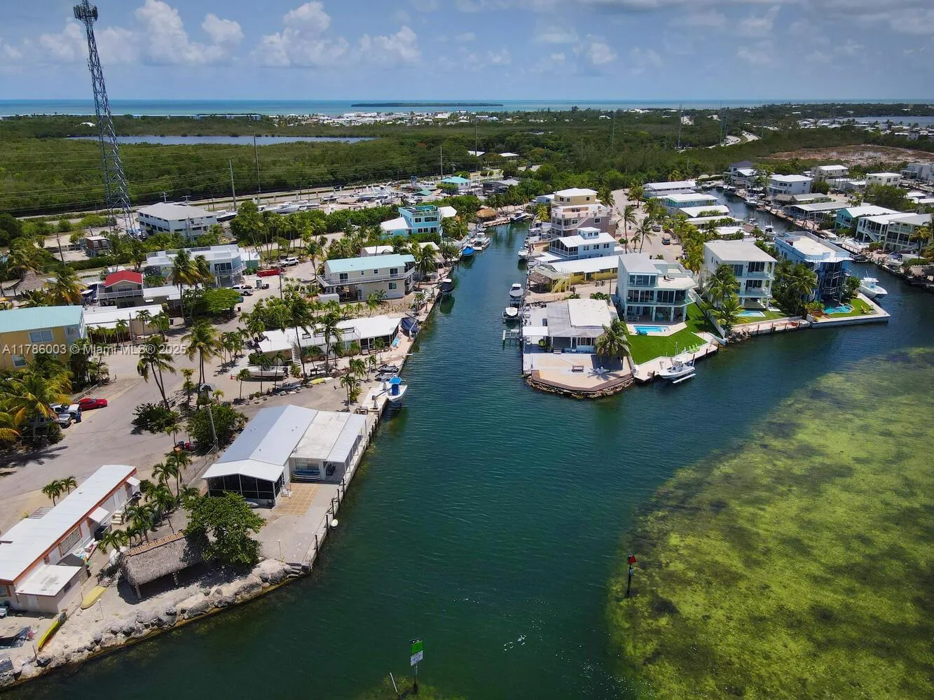 Tavernier, Florida 33070, United States, 5 Bedrooms Bedrooms, ,3 BathroomsBathrooms,Residential,Active,118102