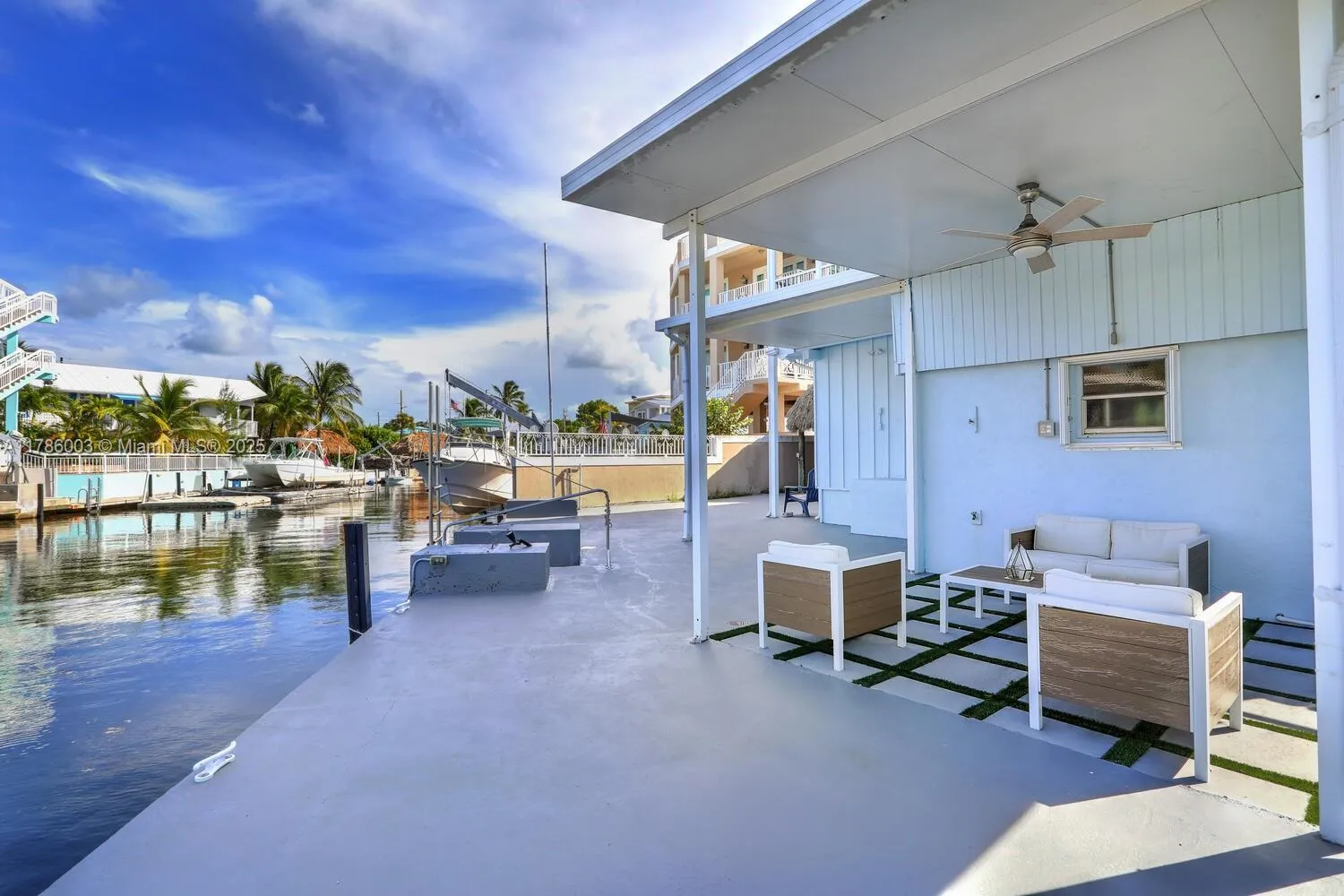 Tavernier, Florida 33070, United States, 5 Bedrooms Bedrooms, ,3 BathroomsBathrooms,Residential,Active,118102