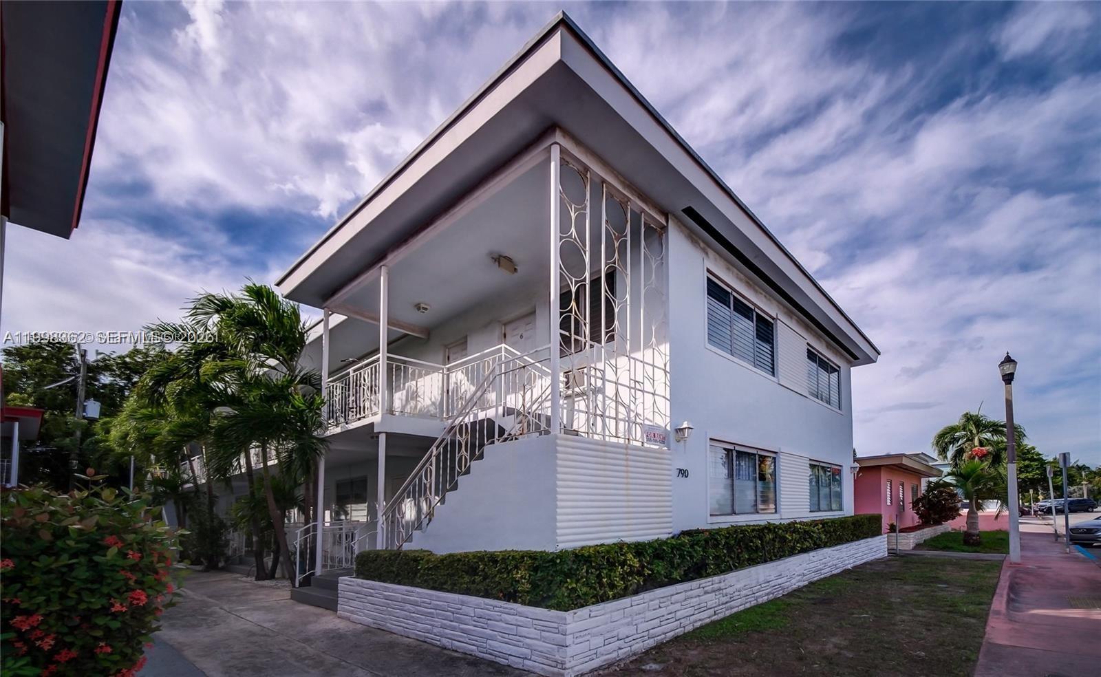 BISCAYNE BCH SUB - Residential Lease