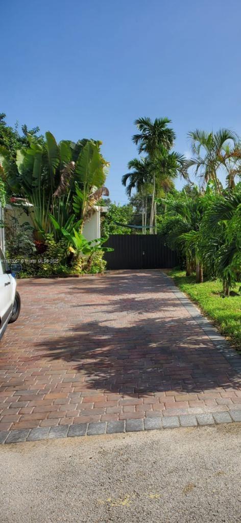 PRIORS 1ST ADDN TO BISCAY - Residential