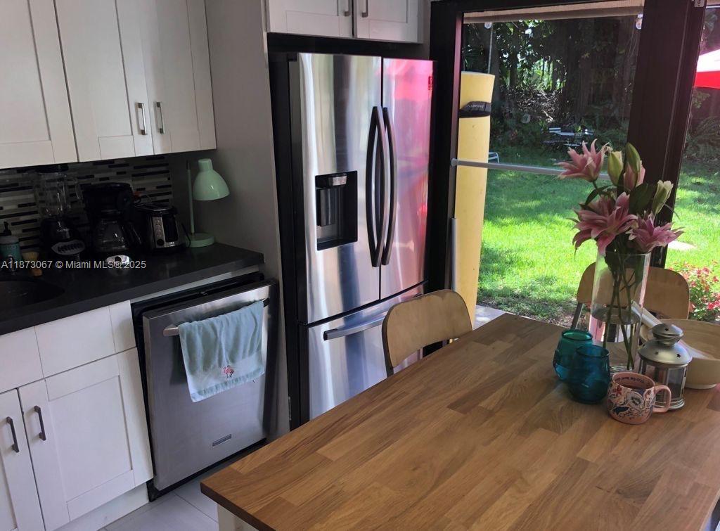 PRIORS 1ST ADDN TO BISCAY - Residential