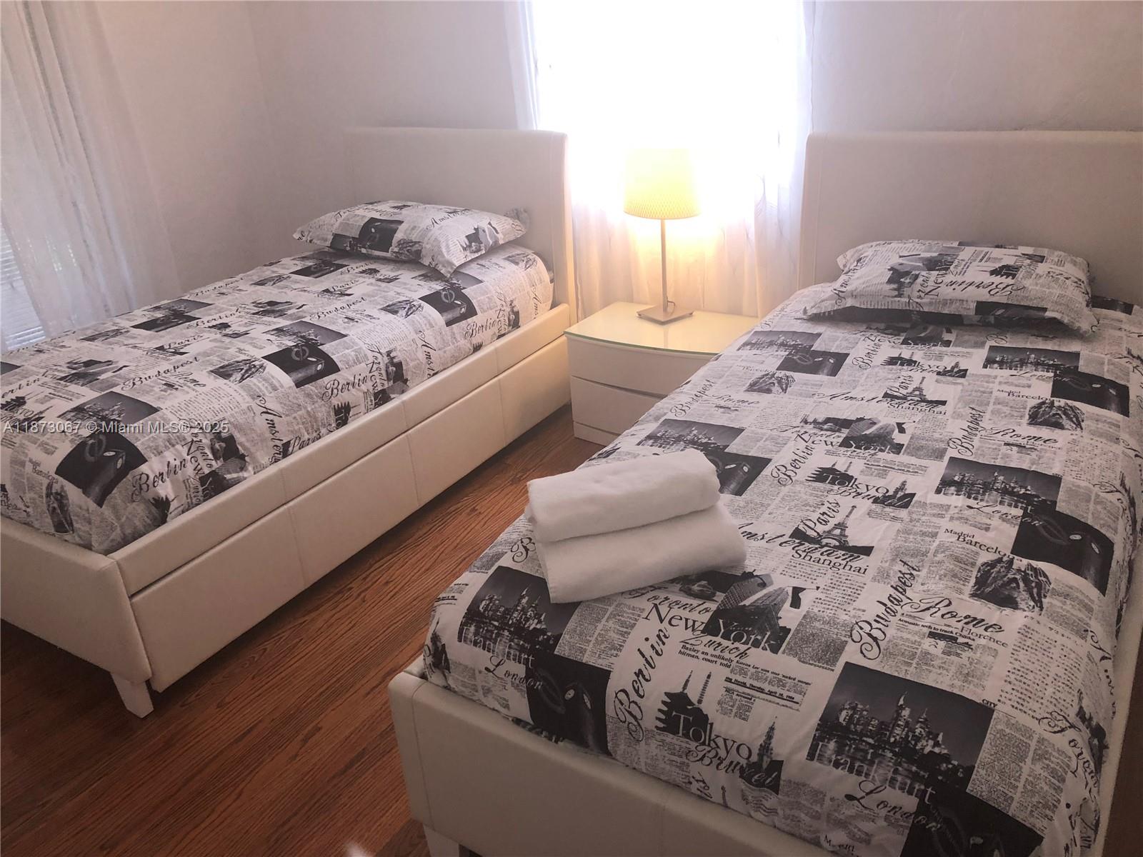 PRIORS 1ST ADDN TO BISCAY - Residential