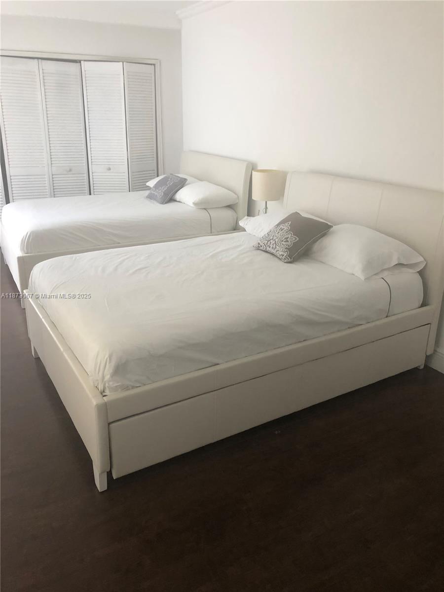 PRIORS 1ST ADDN TO BISCAY - Residential