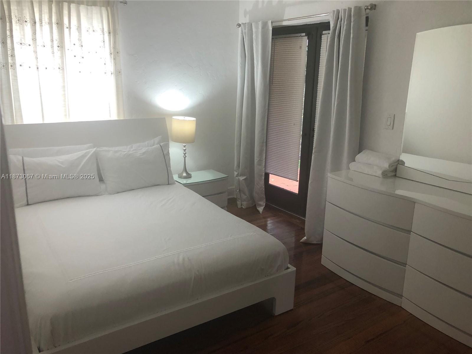 PRIORS 1ST ADDN TO BISCAY - Residential