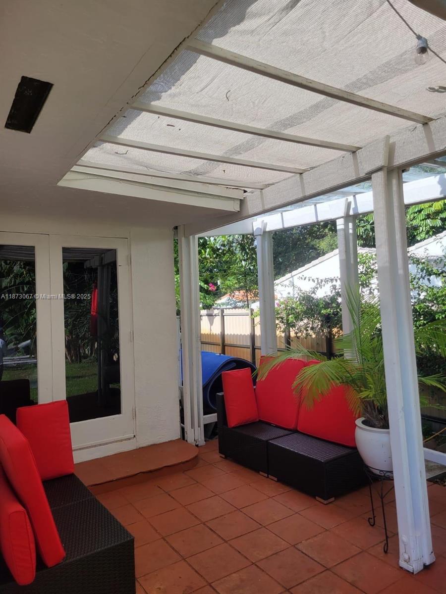 PRIORS 1ST ADDN TO BISCAY - Residential